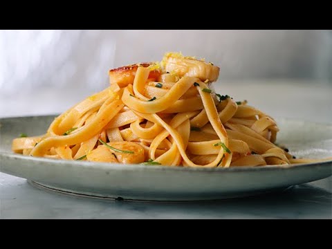 SCALLOP PASTA Like an Italian #Shorts | Vincenzo