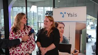 Arenda en Rimke laten zien hoe je innovatief kunt werken in de zorg samen met Ysis.