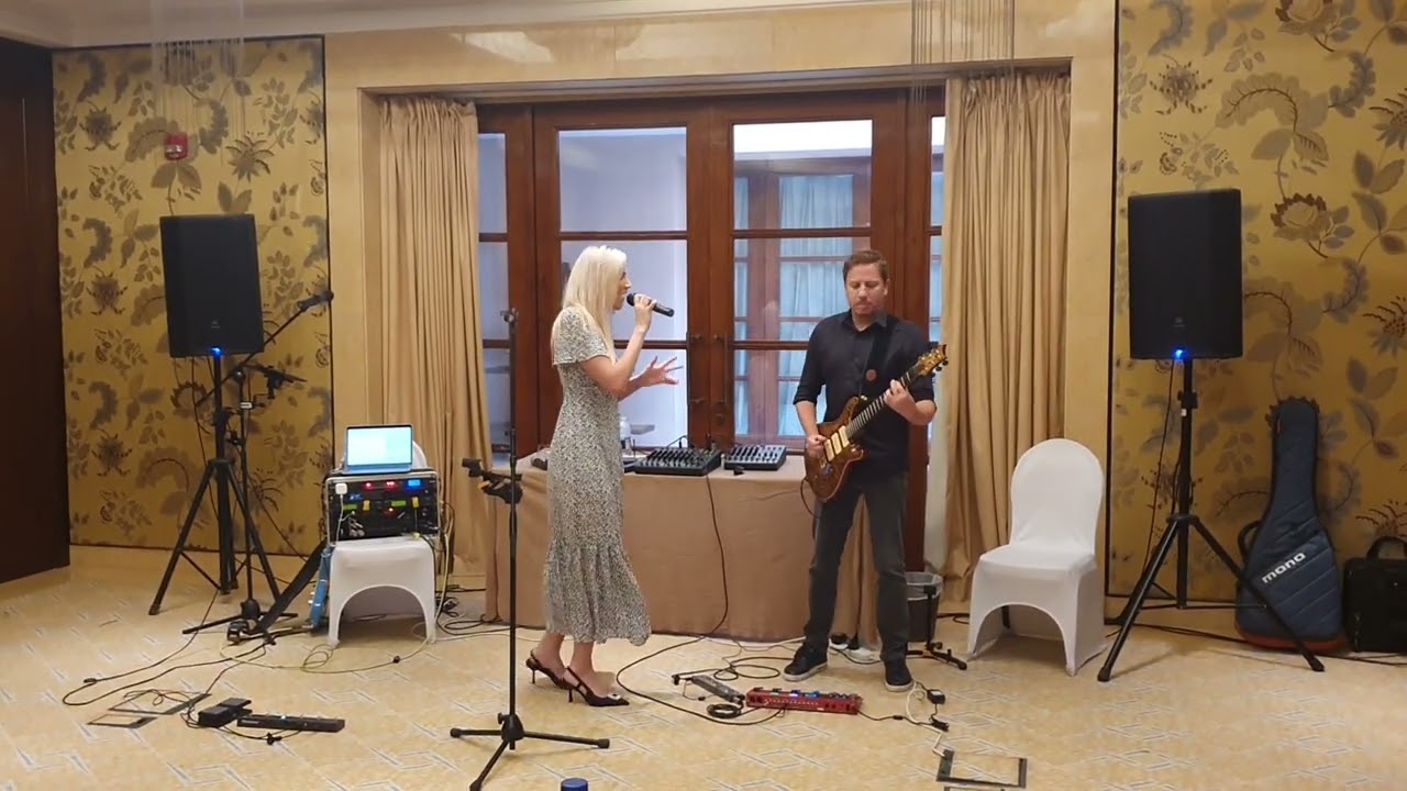 Terrific UK Female Singer-Led Jazzy Pop Duo in Dubai