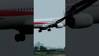 Amazing Airport Spotting, Landing accident, Flying planes, landing and taking off  54