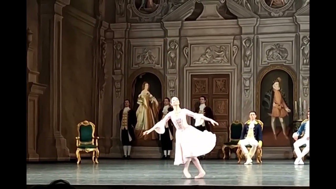 Лиза Кокорева,  вариация 1 акт, 