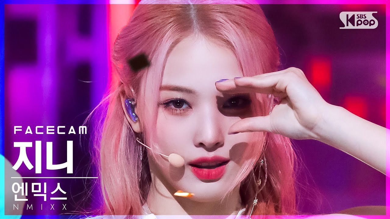 Yigit ozini sikadi va sikini silkitadi