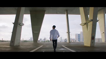 Hennessy VS by Felipe Pantone. Remixing the present