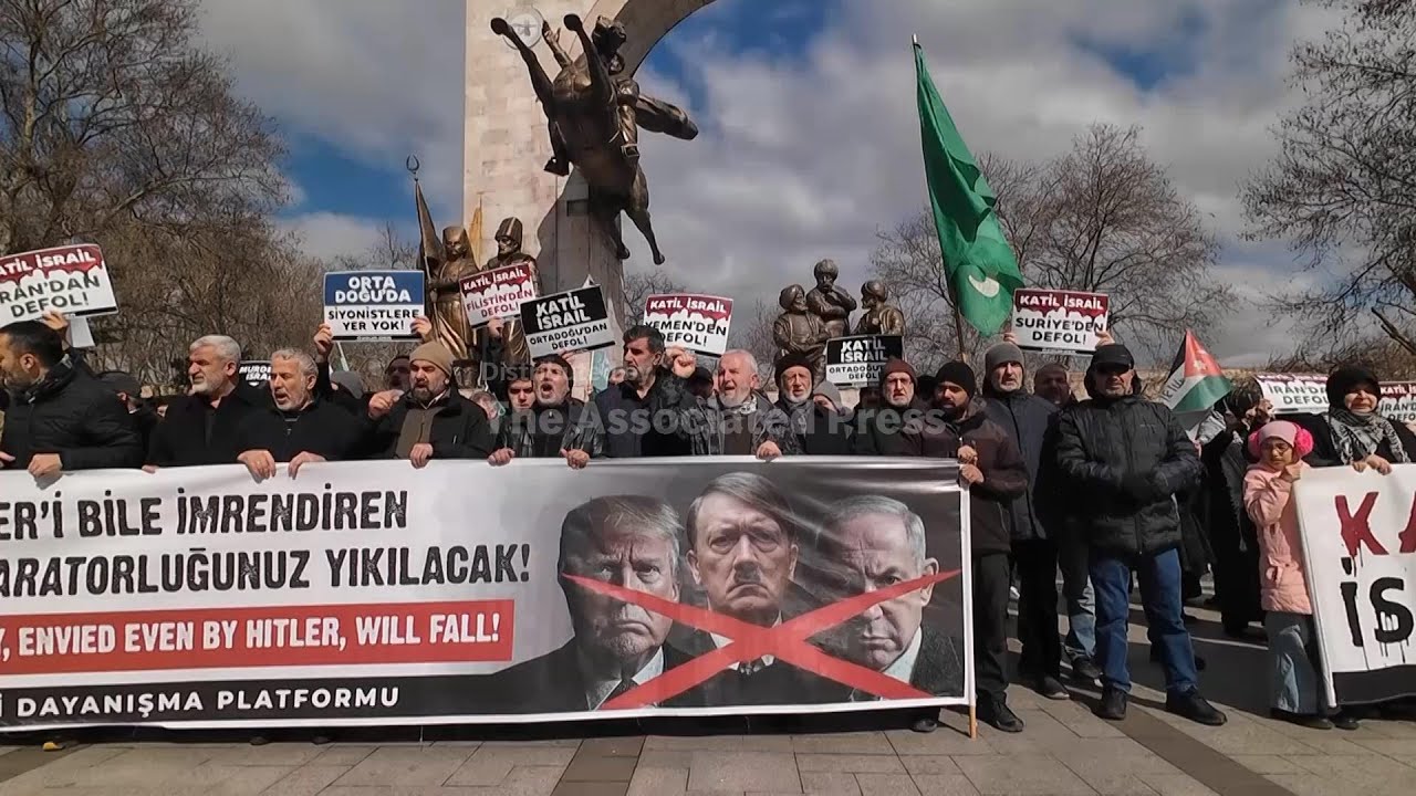 Protesters in Istanbul denounce Israeli-US attacks on Iran