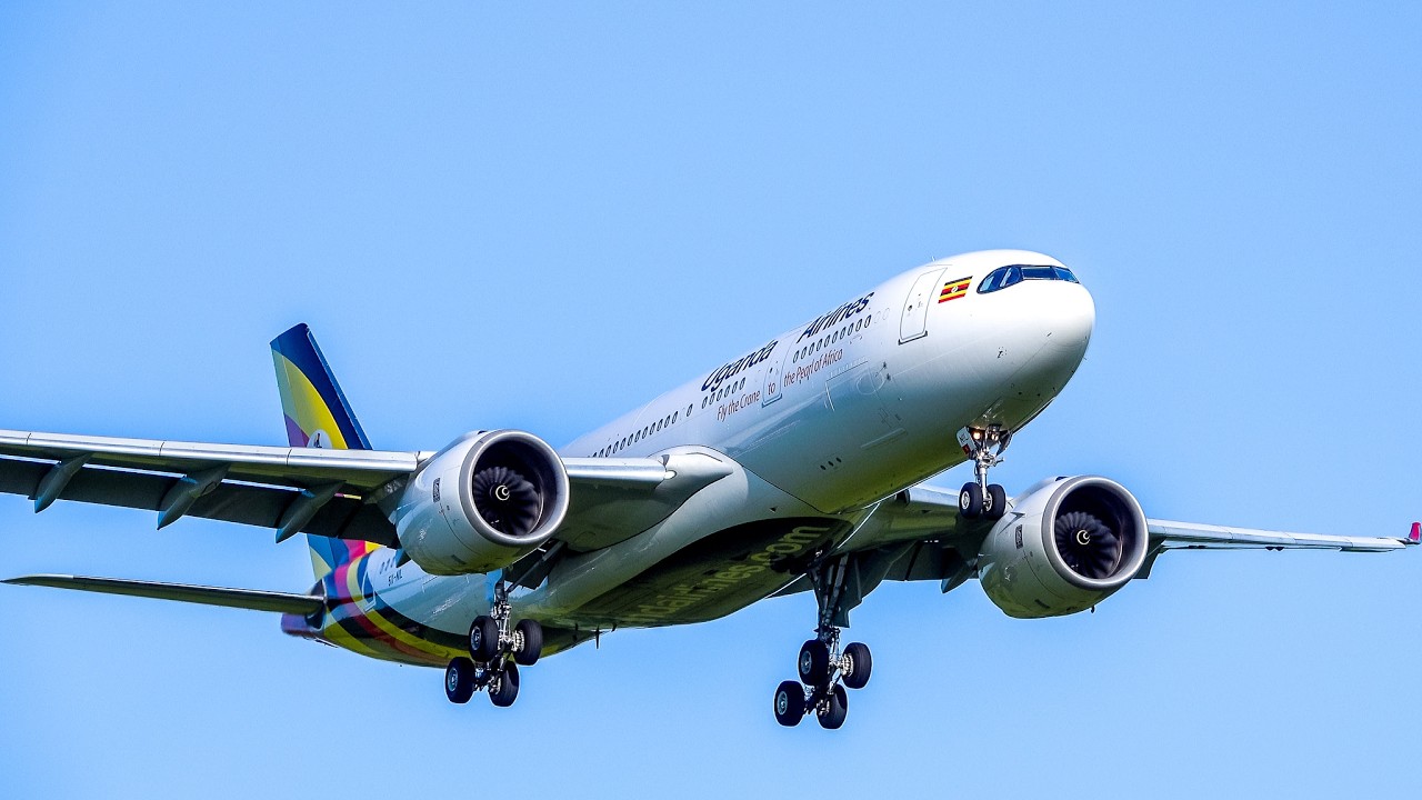 London Gatwick Airport Plane Spotting | Heavy Jets Arrivals