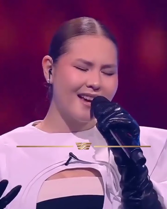 Үлкен кеуделі орыс бейне Порно г Фролов