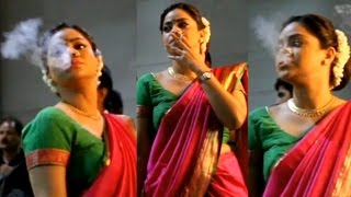TV Actress Sumona Chakravarti CAUGHT SMOKING at The Kapil Sharma Show  Backstage
