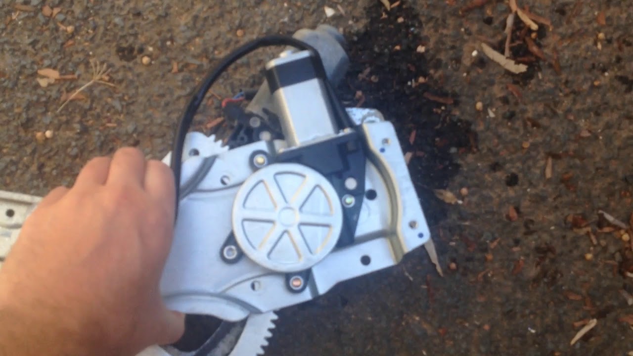 Holden Commodore front electric window repairs YouTube