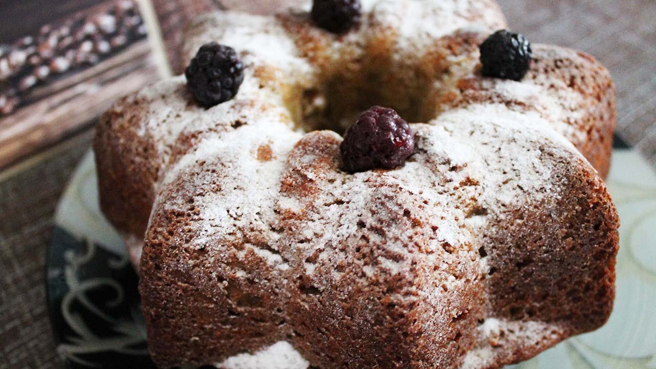 Бюджетный, но очень вкусный пирог с вареньем