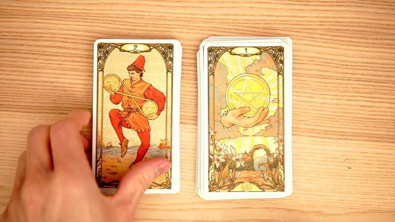 Golden Art Nouveau Tarot - Review