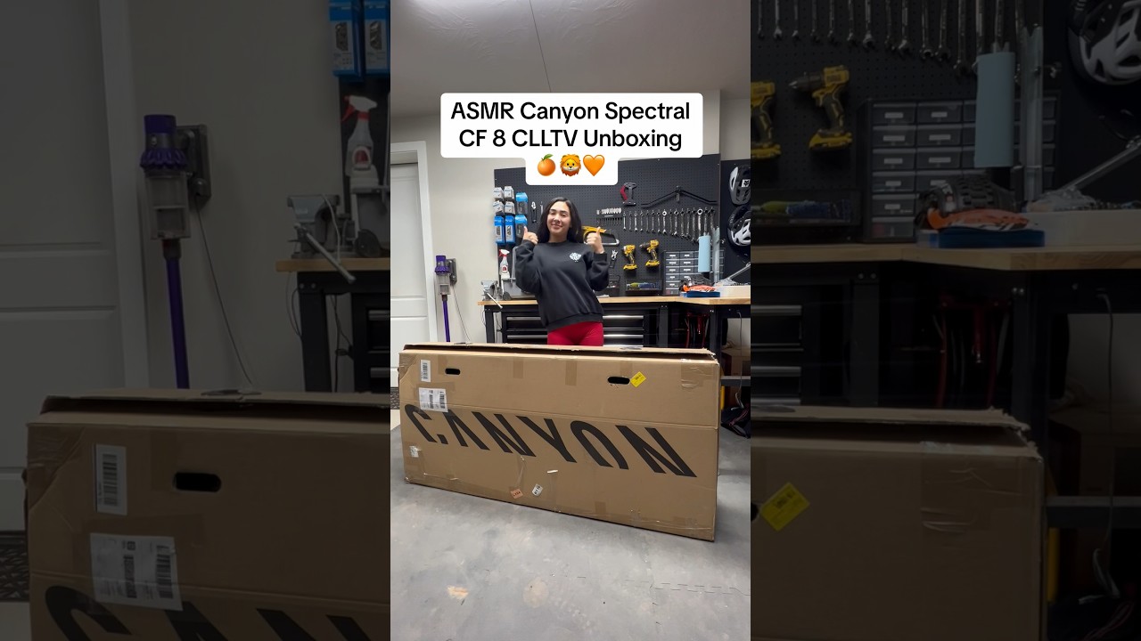 Unboxing my new Canyon Spectral CF 8 🍊🧡