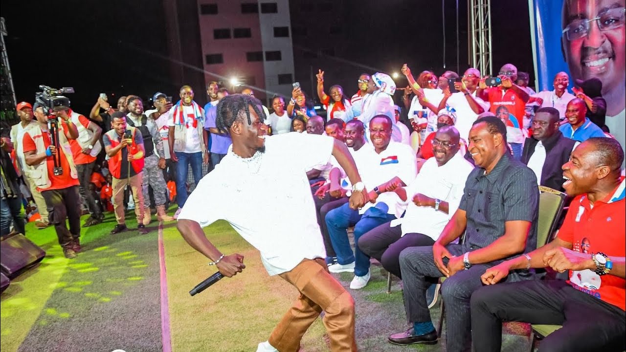 KING PALUTA ELECTRIFIES OFORIKROM NPP CAMPAIGN WITH HIS PERFORMANCE 