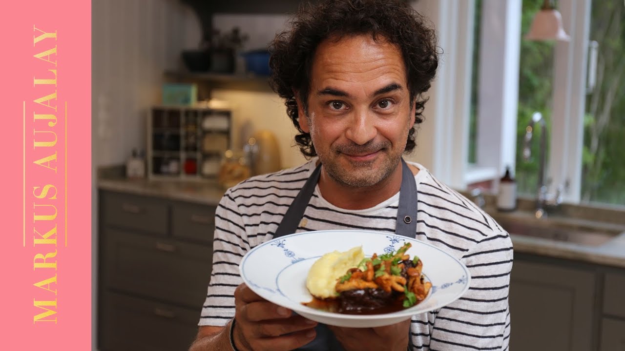 Rödvinsbräserad högrev med kantareller och potatispuré | Markus Aujalay