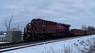 CP 9358 Leads 118 Double-Stack East Near Finch