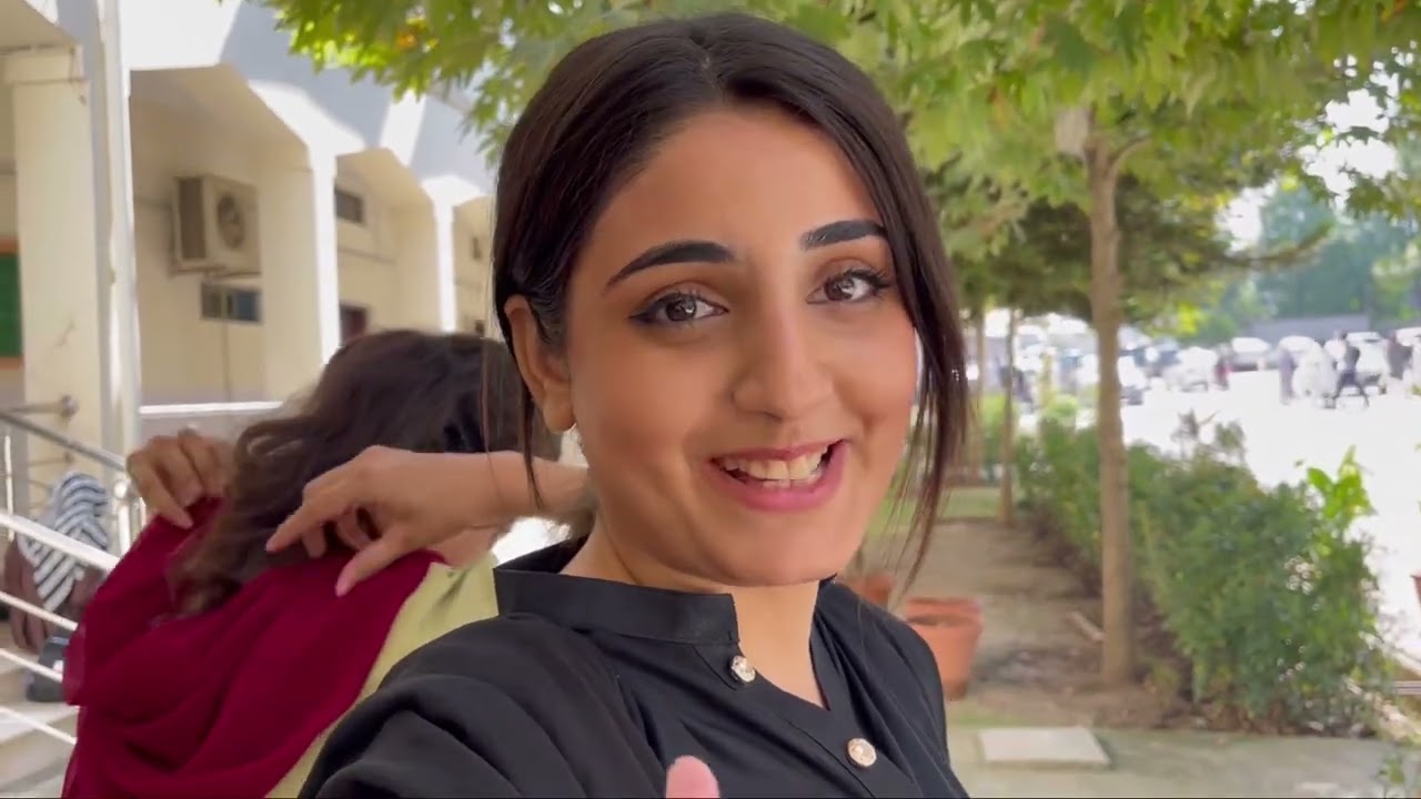 Best Pickup lines Prank At Numl Islamabad.
