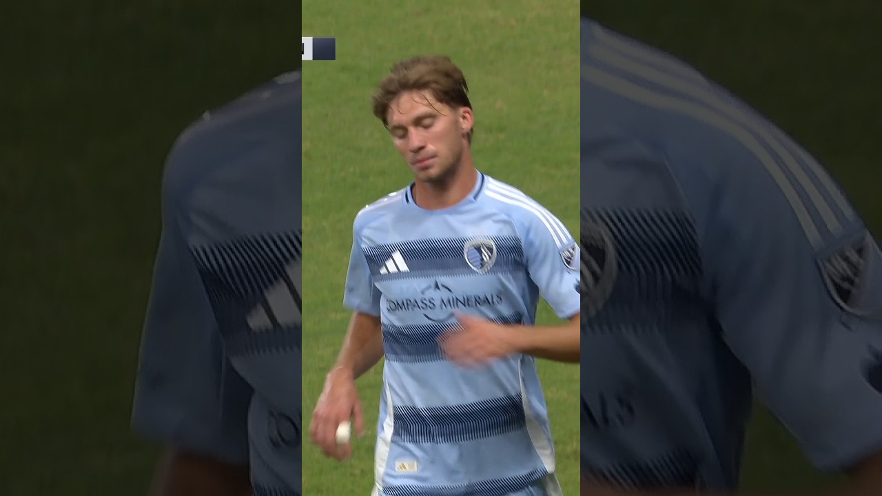 André Luiz subs on to make his MLS debut 🇧🇷👏