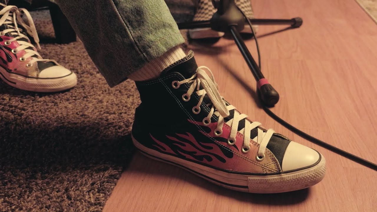 Watch Muñeca Rusa - ARDE (Unplugged) on YouTube Watch Muñeca Rusa - ARDE (Unplugged) on YouTube