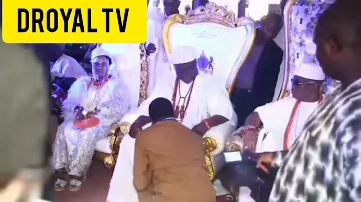King Sunny Ade Pay Homeage  To Ooni Of Ife Oba Adeyeye Ogunwusi