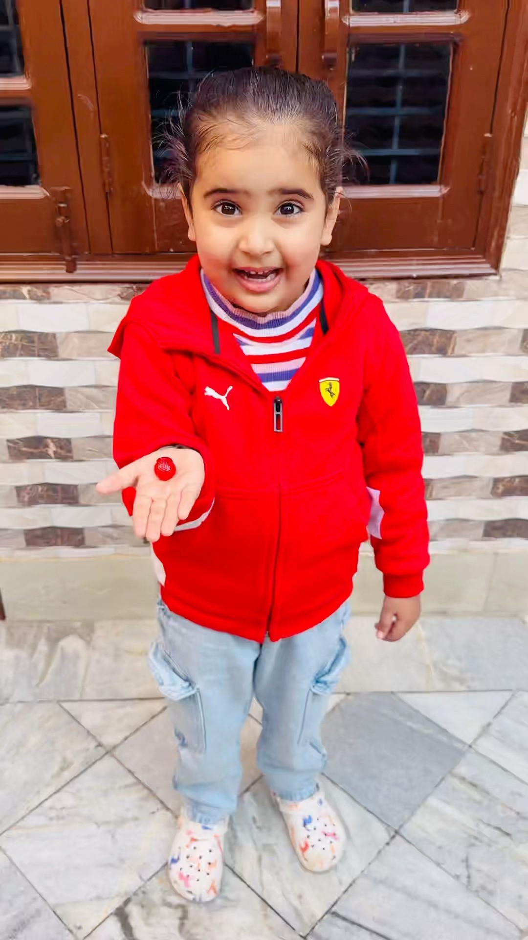 Anaya Ke Gale Mein Fass Gayi Thi Candy ? ?