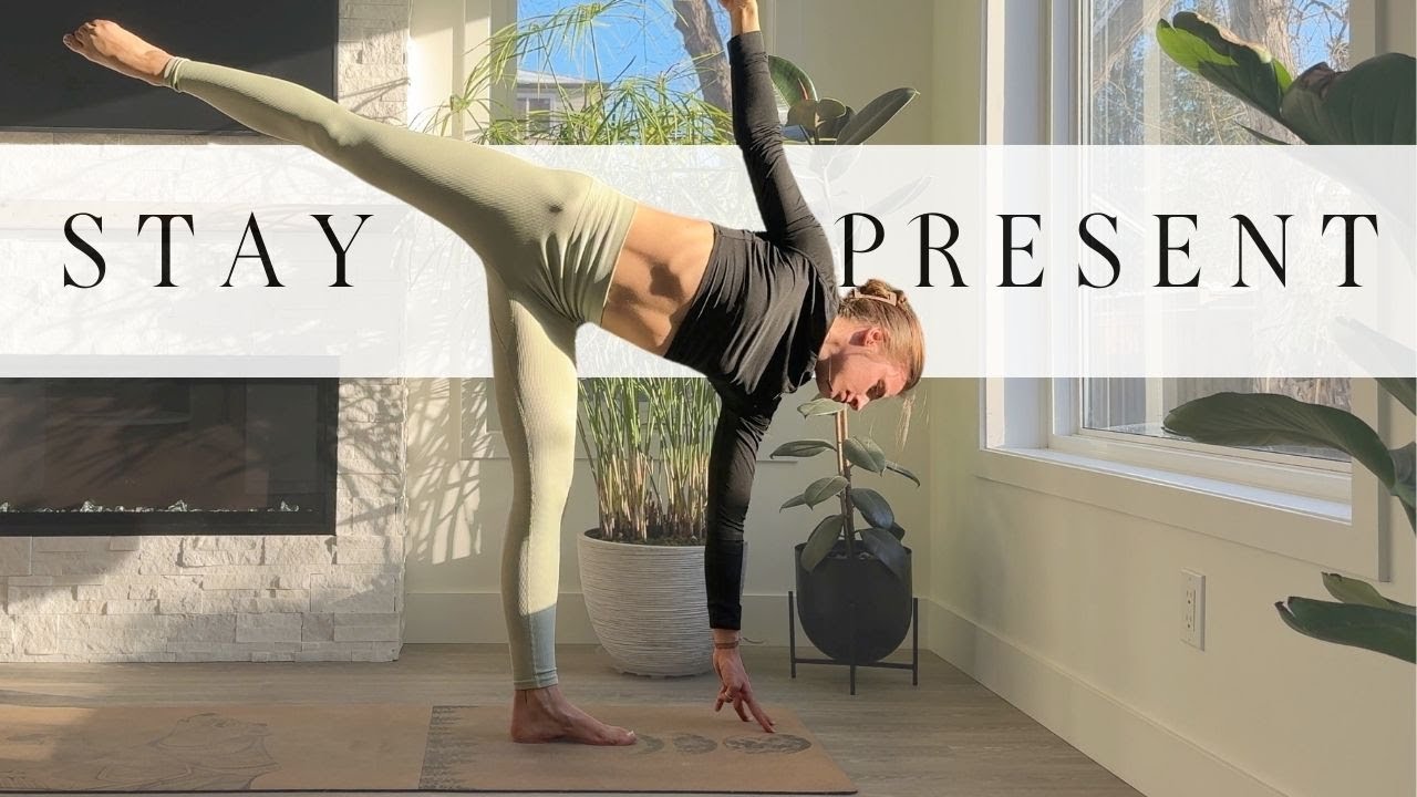 Yoga to stay PRESENT |   40-Minute Vinyasa Flow