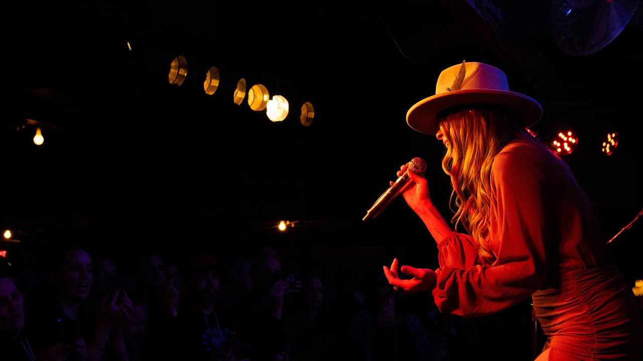 leann rimes ~ uninvited (fan request, live at gruene hall) - YouTube