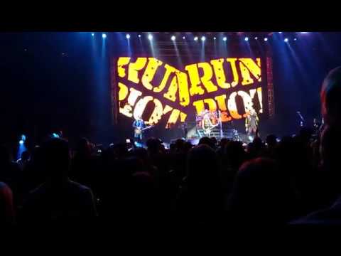 Def Leppard - Run Riot - 10/19/18 - Honolulu Blaisdell Center - YouTube