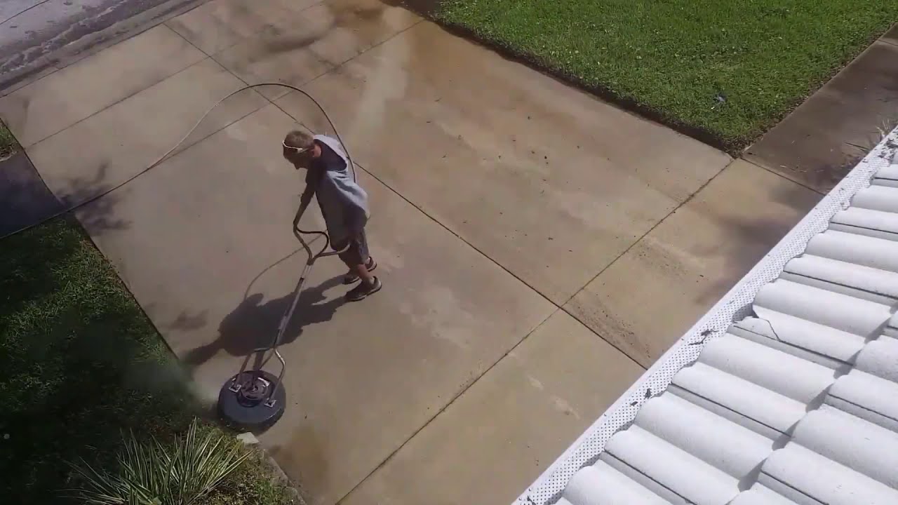 *TIMELAPSE* How a Professional should pressure wash a driveway. YouTube