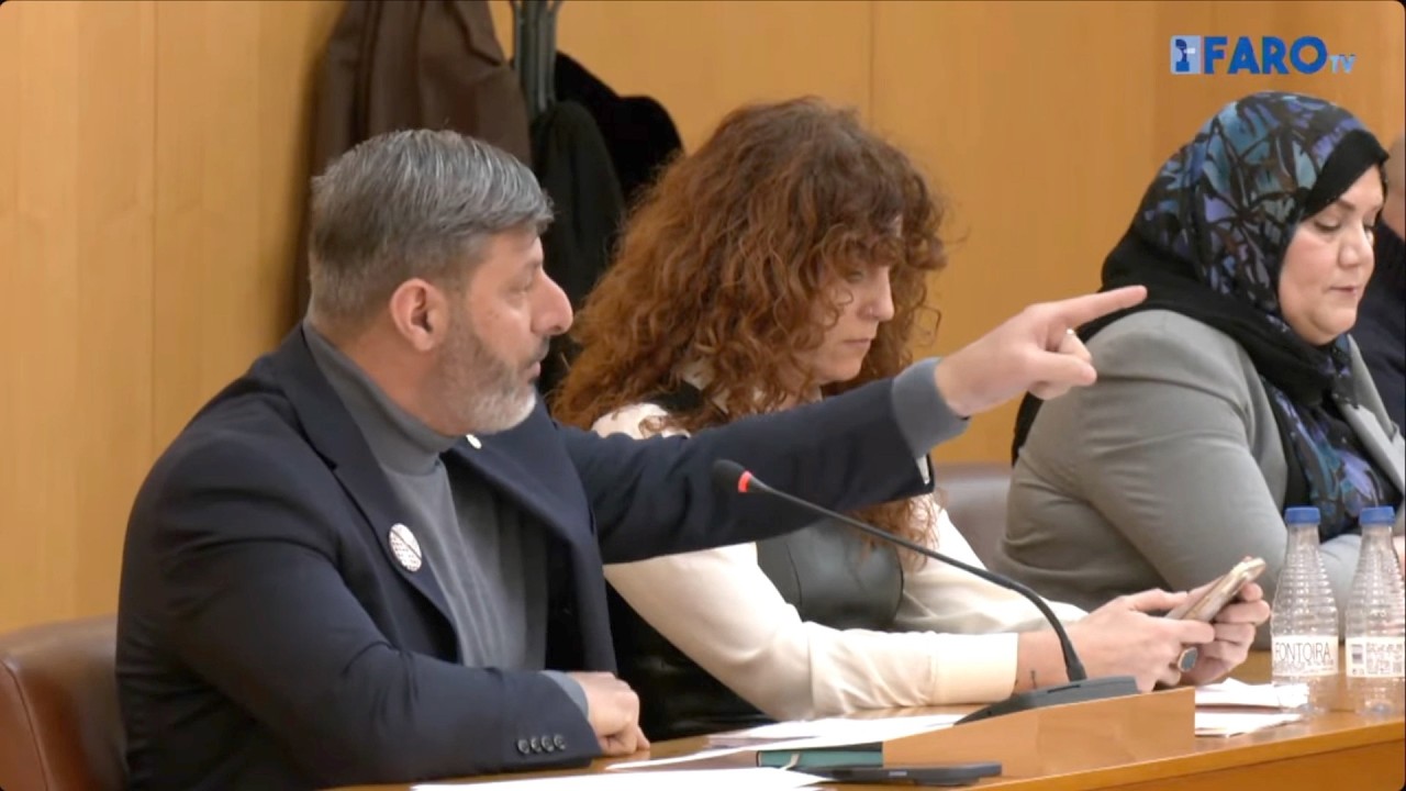 Ayuso y la “islamización” se cuelan en el pleno para enfrentar a PP y Ceuta Ya!