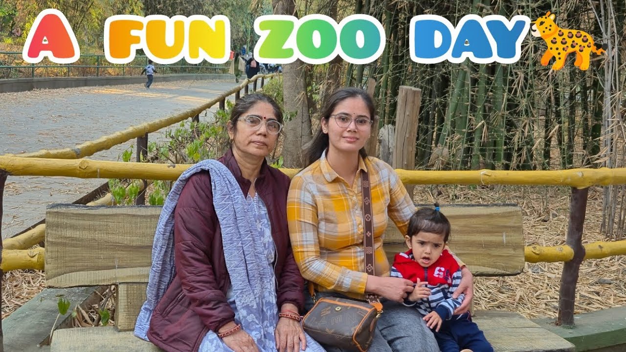 Zoo day with my parents and daughter🦌