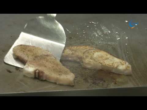 Videó: Cápa Steak Zöldségekkel