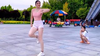 💝💃🎶👗美女跳鬼步舞太棒了《为爱放手》既然你要走，我也会放手！