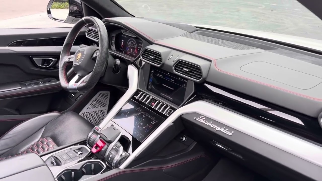 2019 Lamborghini Urus Walk around /interior exterior 