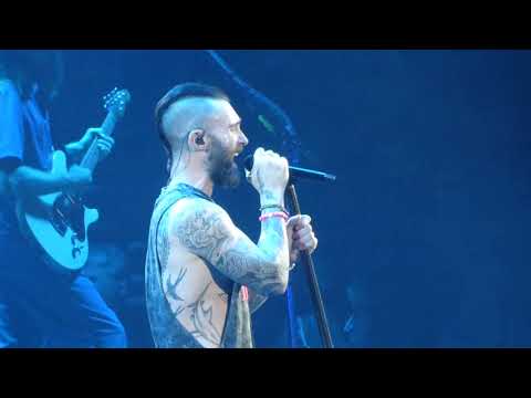 maroon-5---cold-(live-in-prague)