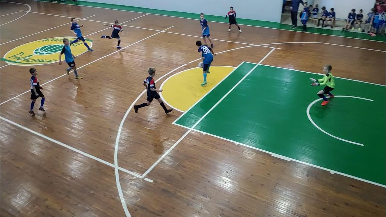 Afl kids 2012 moscow олимпия kids 24. Футбольная база профи в бронницах. Футбол в школе. Лого футбольная школа. Профи футбол.