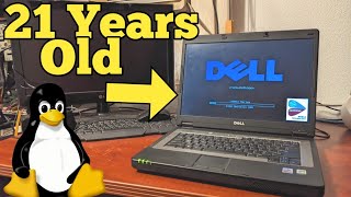Trying to save my laptop with Tiny Core Linux (went poorly)