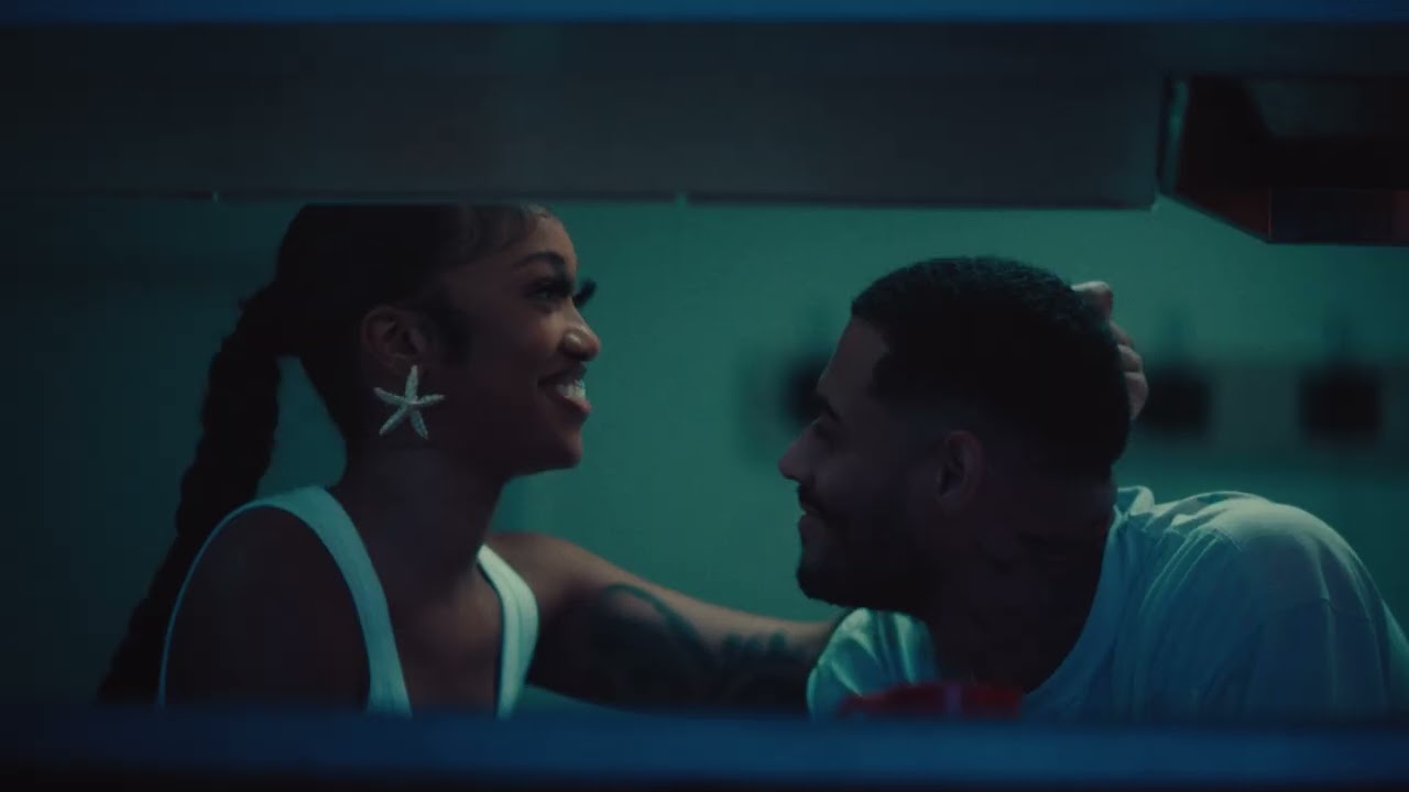 Watch SPTEMBRR - SEEN THROUGH YOU (Official Video) on YouTube Watch SPTEMBRR - SEEN THROUGH YOU (Official Video) on YouTube