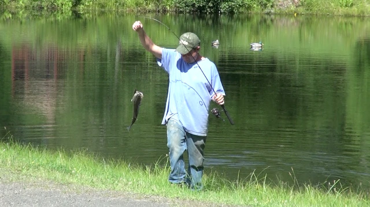 fishermen-catch-bigfoot-sighting-on-video-youtube