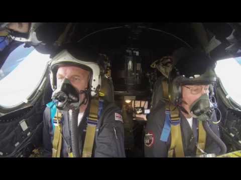 XH558's Final Flight (inc: onboard footage) 28th October 2015