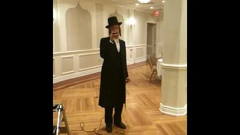 Moshe Rottenstein singing by spitzer wedding part 1