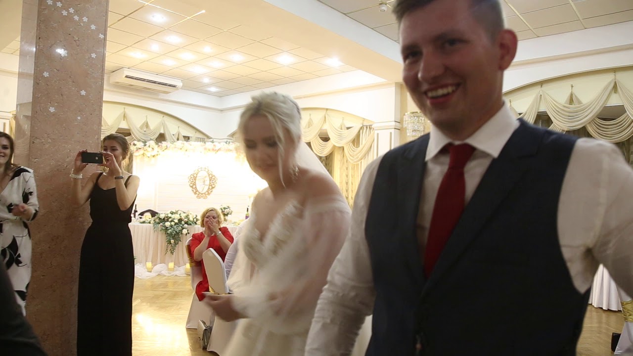 Жених на свадьбе показал видео