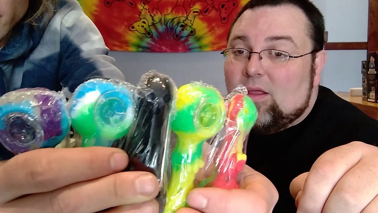 Unboxing II: The Hemparillos