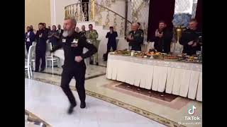 رقص ضابط شيشاني