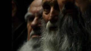 ingaduinta si iertare - Mitropolit Bartolomeu Anania (2009)
http://bartolomeuanania.blogspot.ro/
Daca predicile Inalt Preasfintitului Bartolomeu Anania ti-au mangait sufletul, contribuie si tu la mentinerea vie a Fundatiei Mitropolitul Bartolomeu pe care parintele Anania a infiintat-o din economiile proprii, pentru a oferi burse tinerilor merituosi, dar cu mijloace materiale reduse, pentru ca ei, selecţionaţi prin concurs, să poată studia la orice nivel liceal, universitar şi postuniversiar, în ţară sau străinătate în orice domeniu umanist sau ştiinţific. Una din ultimele dorinte ale Mitropolitului Bartolomeu a fost ca aceasta sa ramana vie:Doresc ca Fundatia Mitropolitul Bartolomeu, al carei fondator sunt, sa imi duca mai departe memoria, sa nu fie niciodata desfiintata, sa nu-i fie schimbat scopul principal pentru care a fost infiintata, iar banii si intregul ei patrimoniu sa nu poata fi folosit in alte scopuri de catre nimeni.Poti contribui accesand site-ul fundatiei www.fundatiabartolomeu.ro ingaduinta si iertare - Mitropolit Bartolomeu Anania (2009)