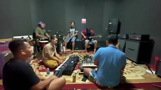 Download Lagu Kasih tak Sampai - Dangdutan DMS musik ( Hiburan karyawan proyek ) MP3 Download Lagu Kasih tak Sampai - Dangdutan DMS musik ( Hiburan karyawan proyek ) MP3