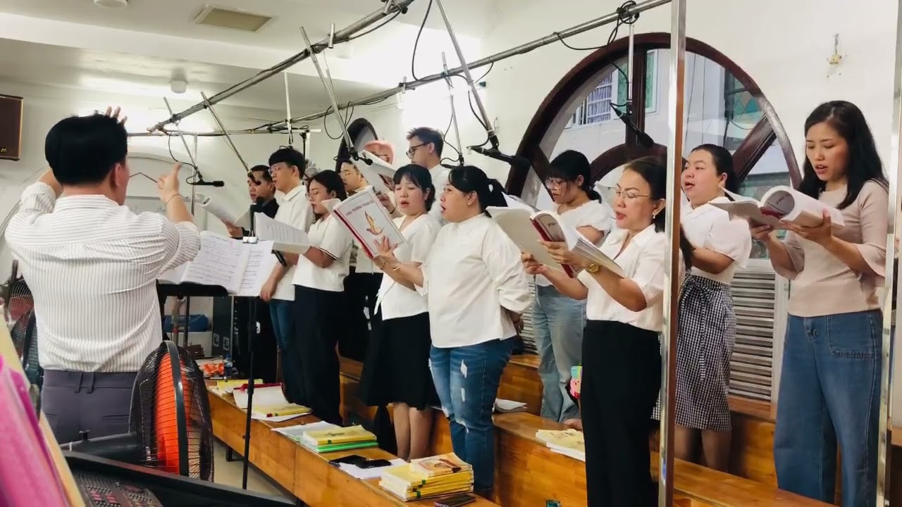 Hạt Bụi Đời Con - Dấu Chân - CĐ Thánh Linh GX Gioan-Phaolo 2