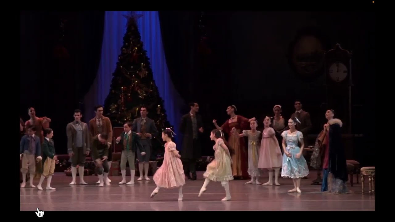 NUTCRACKER ACT 1 MAINA GIELGUD PRODUCTION 1ST NIGHT BALLET DE SANTIAGO AD CESAR MORALES