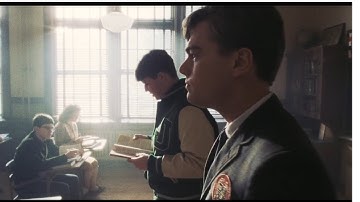 Catch me if you can (2002) - First day at college scene -