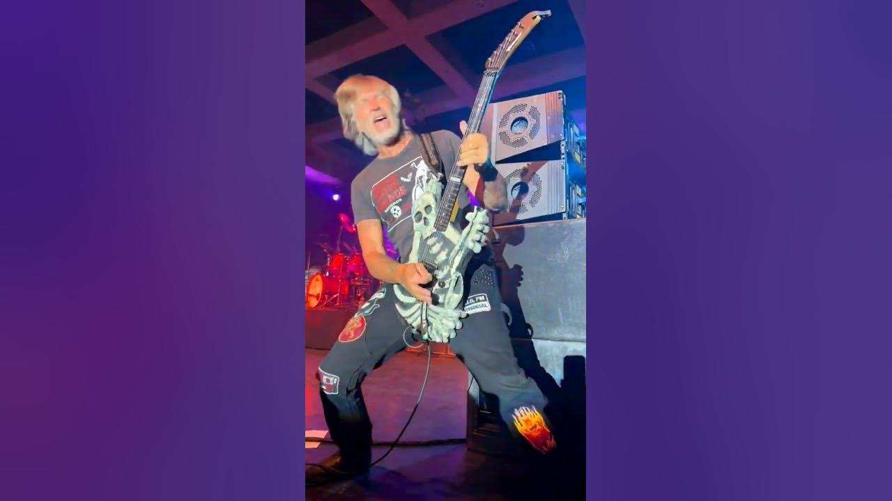 George Lynch in the tone zone #georgelynch #guitar #guitarlesson