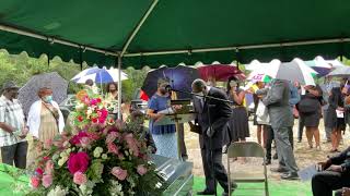 Graveside service for Phyllis Annette Livingstone