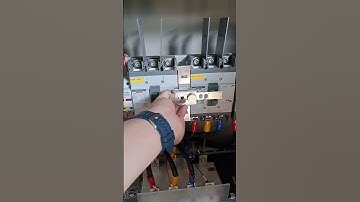 khóa liên động cơ 2 MCCB/Inter-motor lock 2 MCCB.